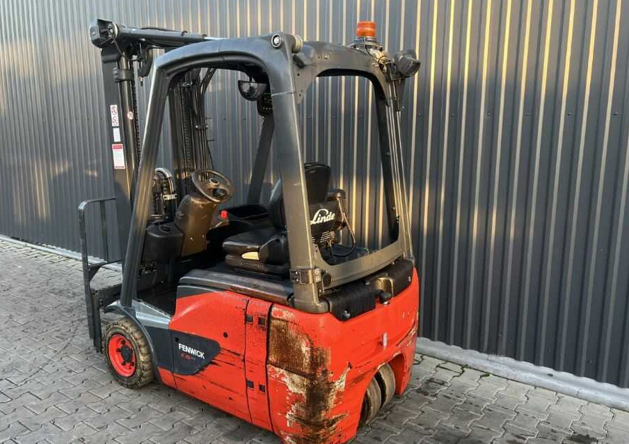 Linde E16C-02 - Electric forklift: picture 3 Linde E16C-02 - Electric forklift: picture 3