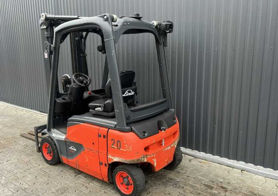 Linde E16P-02 - Electric forklift: picture 3 Linde E16P-02 - Electric forklift: picture 3