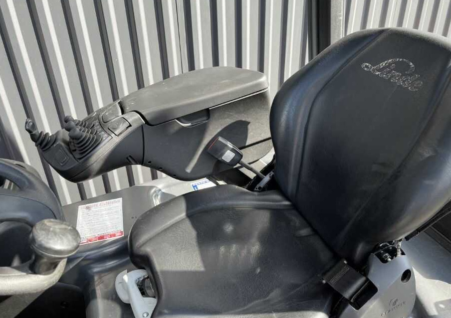 Electric forklift Linde E18-02: picture 9