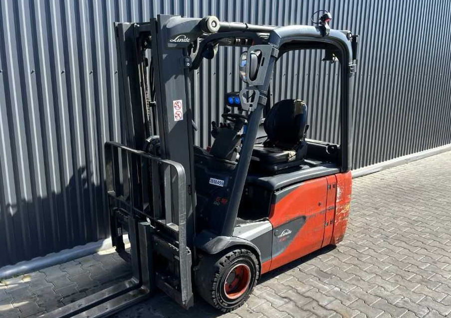 Linde E18-02 - Electric forklift: picture 1 Linde E18-02 - Electric forklift: picture 1