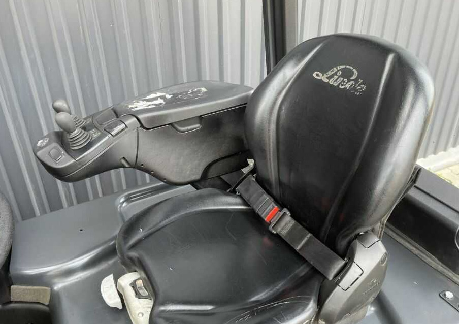 Electric forklift Linde E20L-02: picture 9