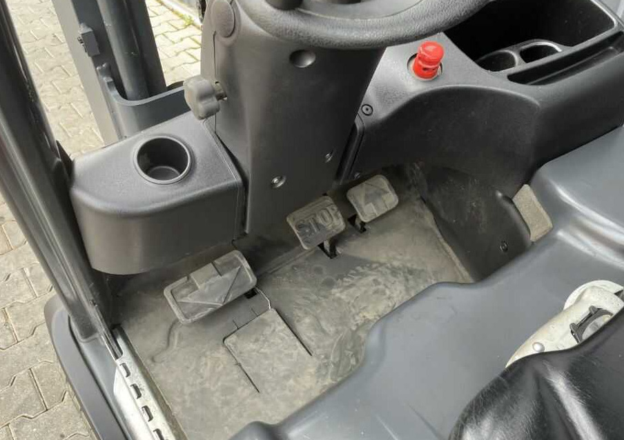 Electric forklift Linde E20L-02: picture 10