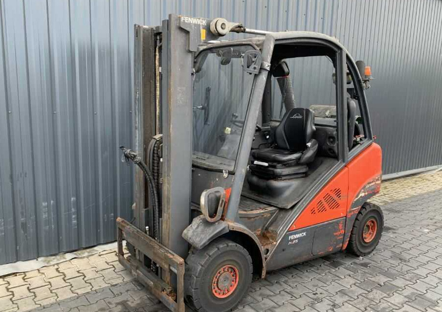 Linde H25T-02 - LPG forklift: picture 1 Linde H25T-02 - LPG forklift: picture 1
