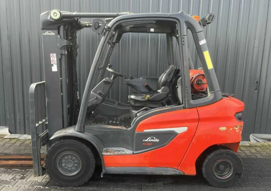 Linde H30T-01 - LPG forklift: picture 2 Linde H30T-01 - LPG forklift: picture 2