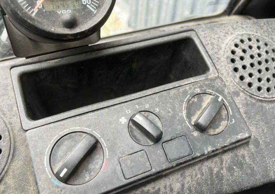 LPG forklift Linde H30T-02: picture 6