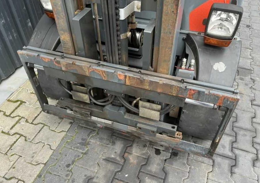 LPG forklift Linde H30T-02: picture 10