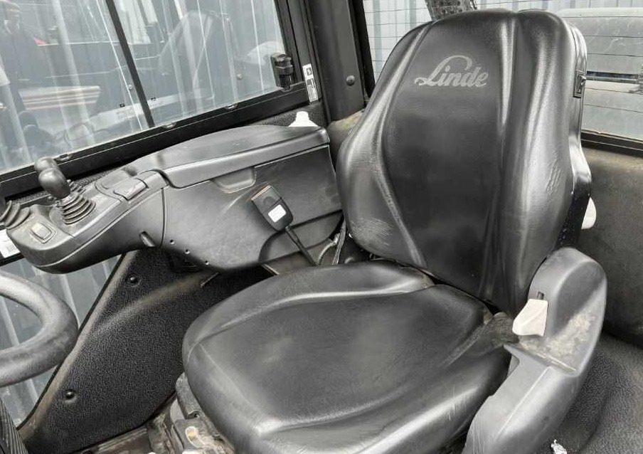 LPG forklift Linde H30T-02: picture 8