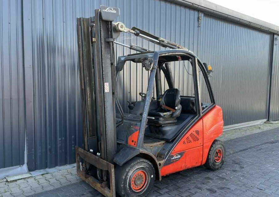 Linde H35D-02 - Diesel forklift: picture 1 Linde H35D-02 - Diesel forklift: picture 1