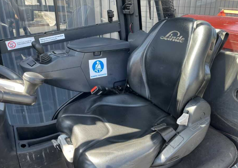 LPG forklift Linde H35T-01: picture 8 LPG forklift Linde H35T-01: picture 8