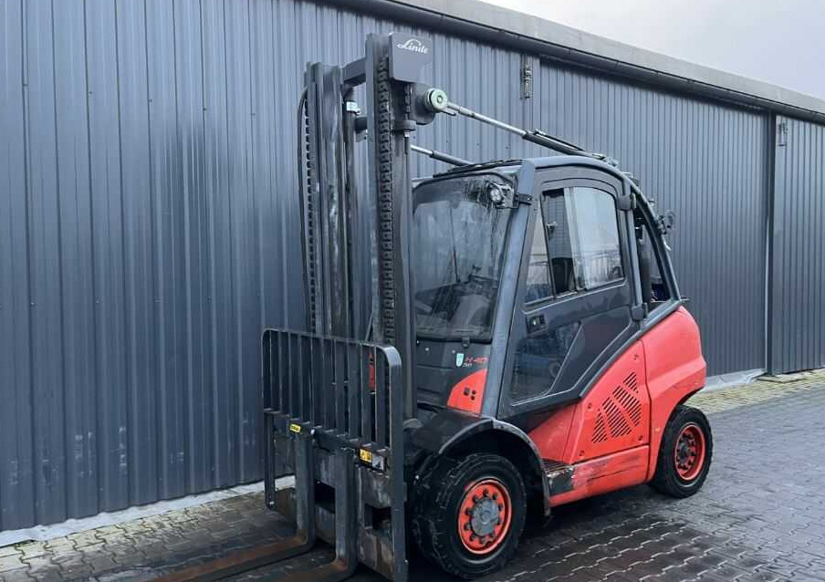 Linde H40T-02 - LPG forklift: picture 1 Linde H40T-02 - LPG forklift: picture 1