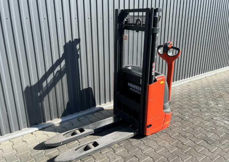 Linde L10B - Stacker: picture 1 Linde L10B - Stacker: picture 1