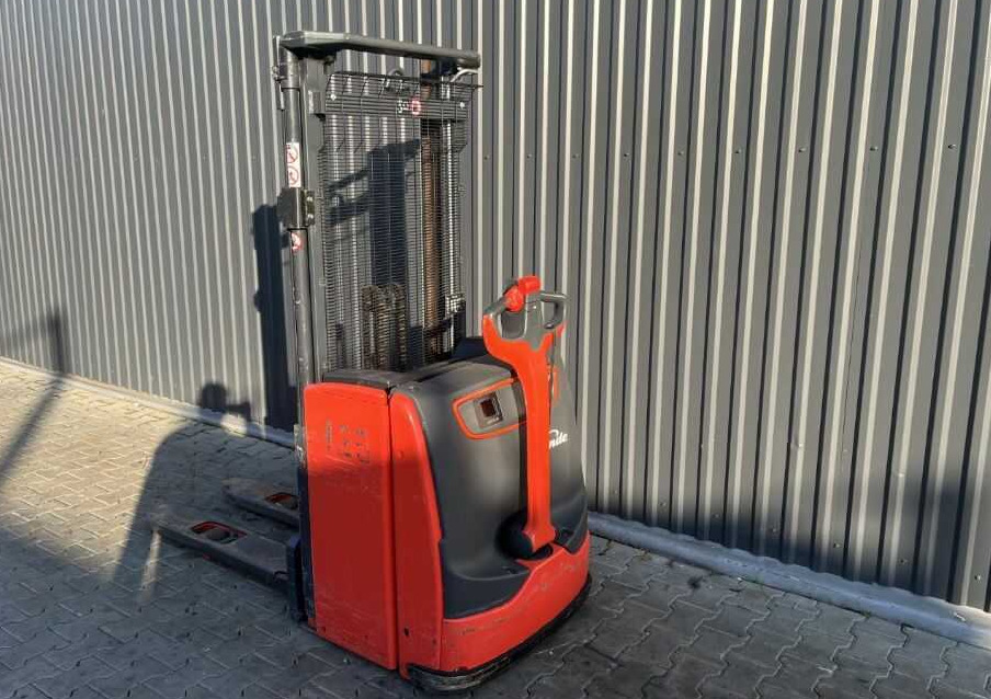 Linde L14 - Stacker: picture 3 Linde L14 - Stacker: picture 3