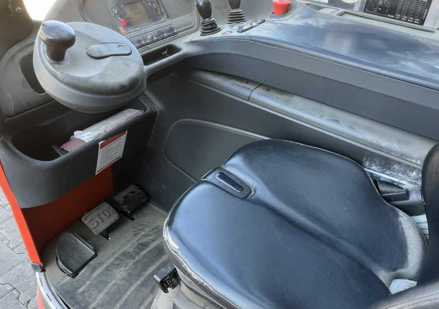 Reach truck Linde R14-01: picture 10 Reach truck Linde R14-01: picture 10