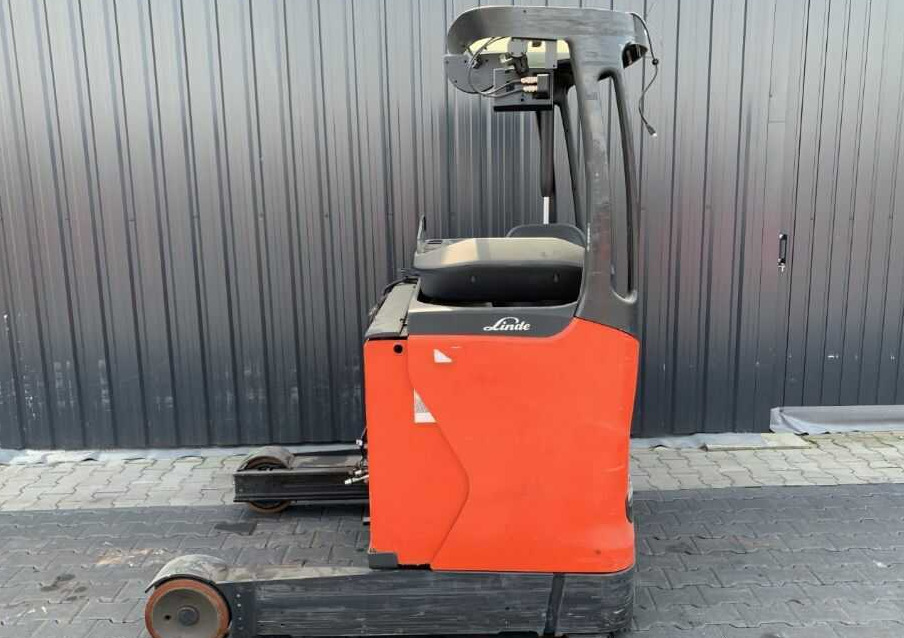 Linde R14-01 - Reach truck: picture 4 Linde R14-01 - Reach truck: picture 4