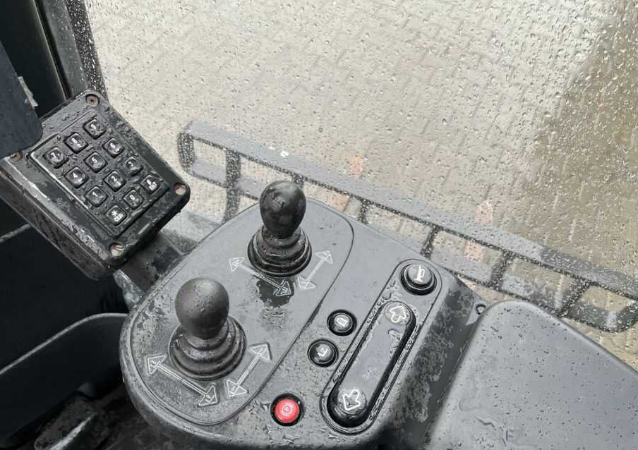 Reach truck Linde R14X: picture 7 Reach truck Linde R14X: picture 7