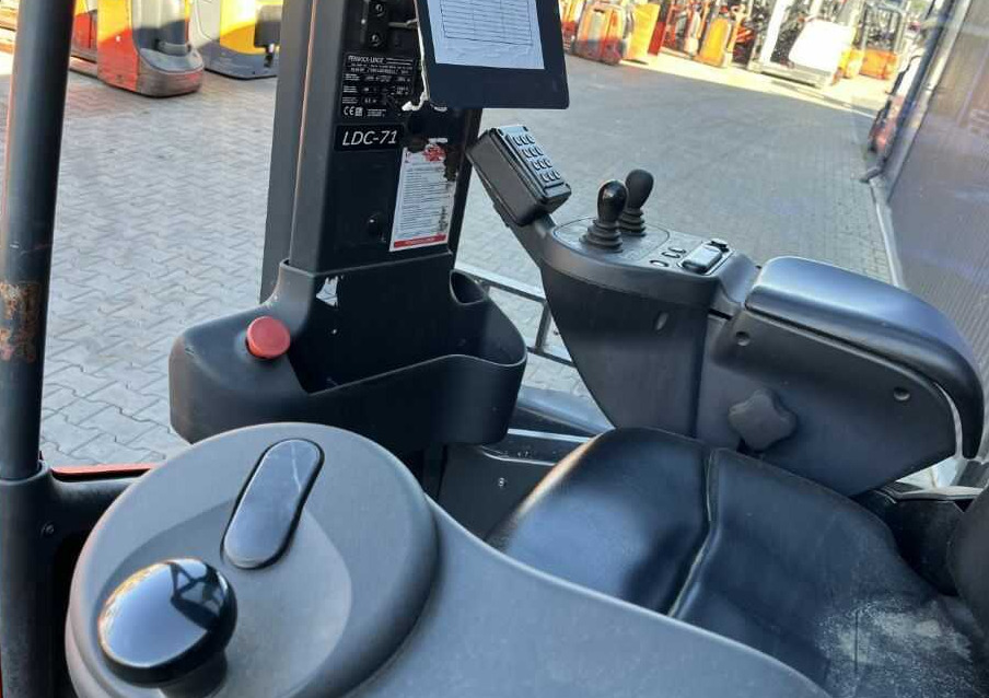 Reach truck Linde R14X: picture 6 Reach truck Linde R14X: picture 6