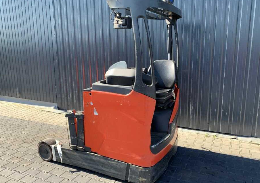 Linde R16HD-01 - Reach truck: picture 3 Linde R16HD-01 - Reach truck: picture 3