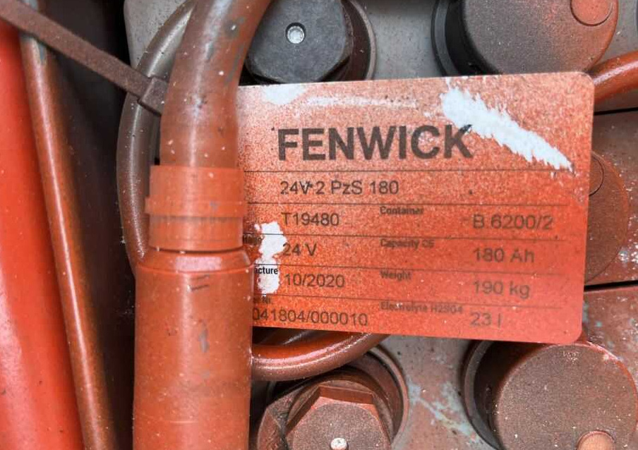 Pallet truck Linde T16L: picture 6