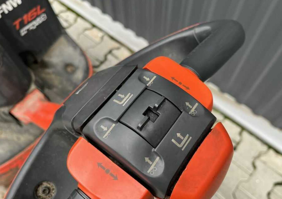 Linde T16L - Pallet truck: picture 5 Linde T16L - Pallet truck: picture 5