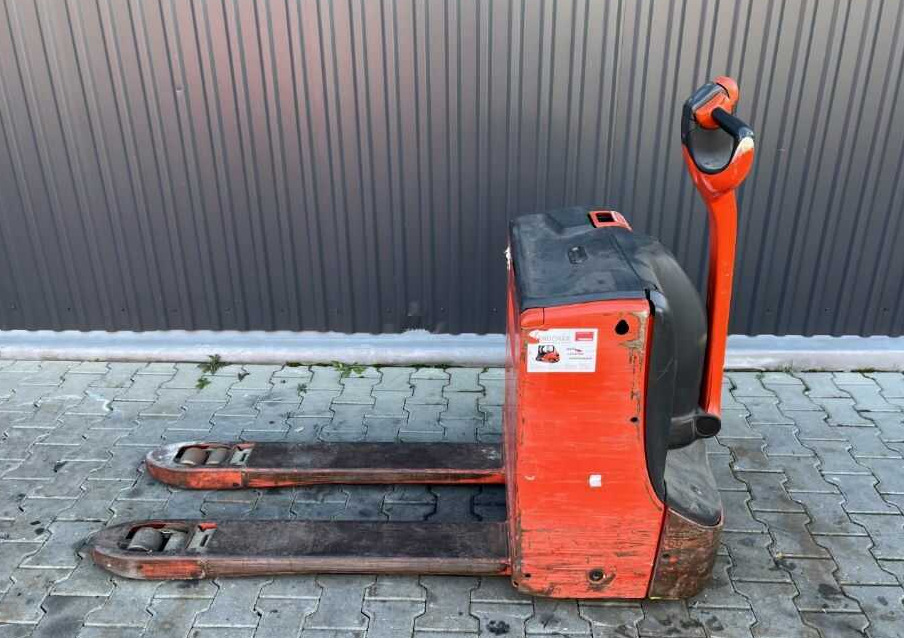 Linde T18 - Pallet truck: picture 2 Linde T18 - Pallet truck: picture 2