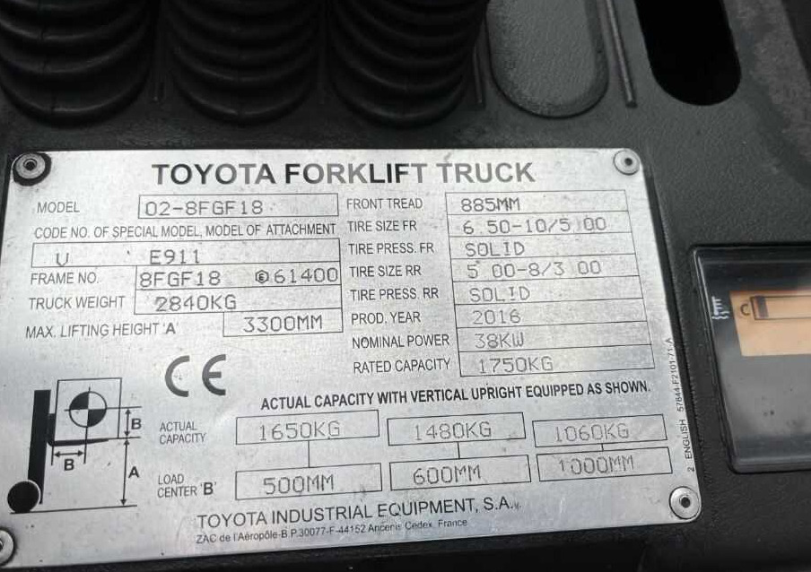 Toyota 8FGF18 - LPG forklift: picture 4 Toyota 8FGF18 - LPG forklift: picture 4