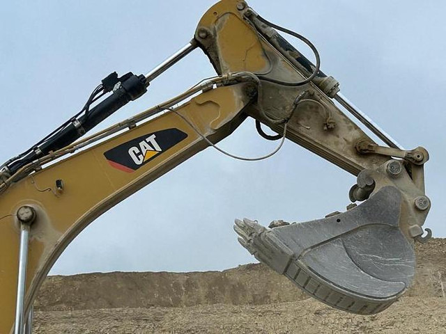 Caterpillar 374 LME - Excavator: picture 3 Caterpillar 374 LME - Excavator: picture 3