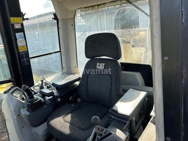 Bulldozer Caterpillar 963D -: picture 18