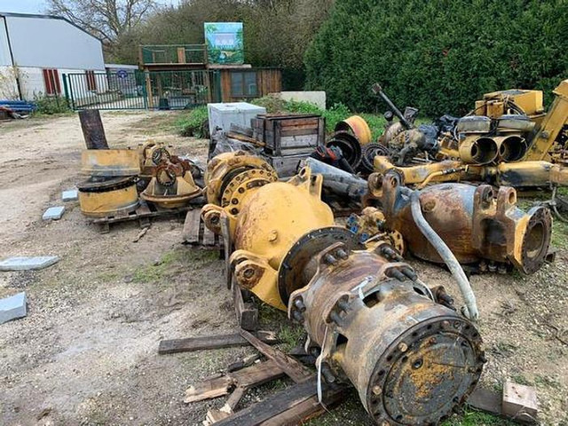 Caterpillar Cat 769 C Cat 771D and Cat 773B pour piece / for parts - - Axle and parts: picture 3 Caterpillar Cat 769 C Cat 771D and Cat 773B pour piece / for parts - - Axle and parts: picture 3