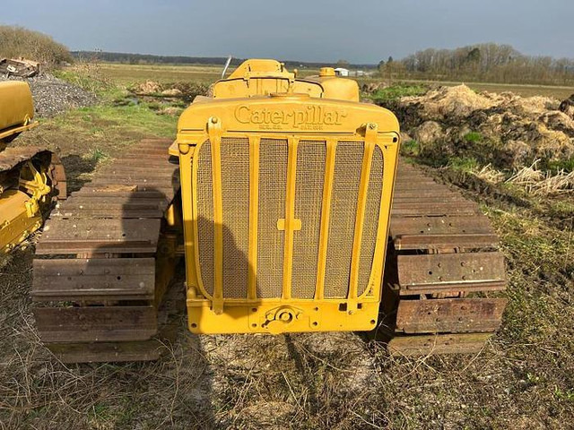 Caterpillar D4 - - Bulldozer: picture 2 Caterpillar D4 - - Bulldozer: picture 2