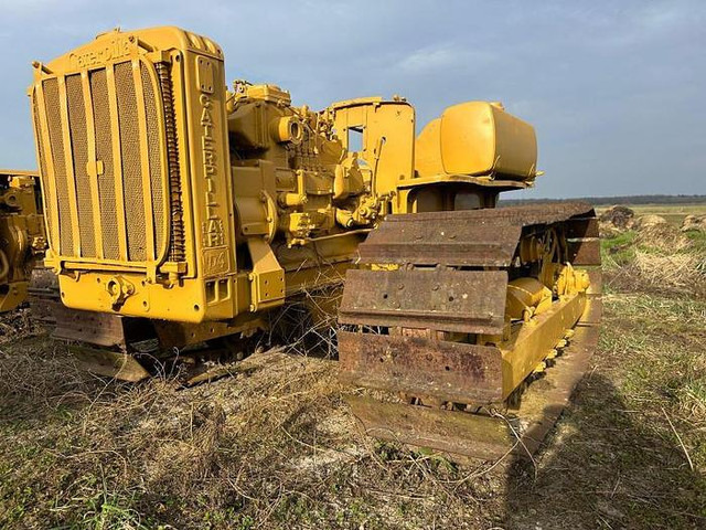 Caterpillar D4 - - Bulldozer: picture 1 Caterpillar D4 - - Bulldozer: picture 1