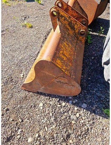 JCB 3CX - Bucket: picture 4 JCB 3CX - Bucket: picture 4