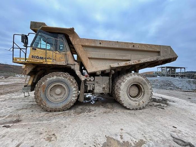 Komatsu HD605-7 - Dumper: picture 2 Komatsu HD605-7 - Dumper: picture 2