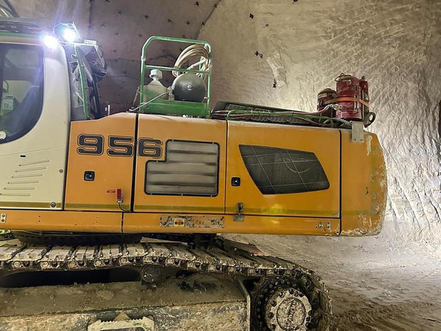 Liebherr R956HD - Crawler excavator: picture 4 Liebherr R956HD - Crawler excavator: picture 4