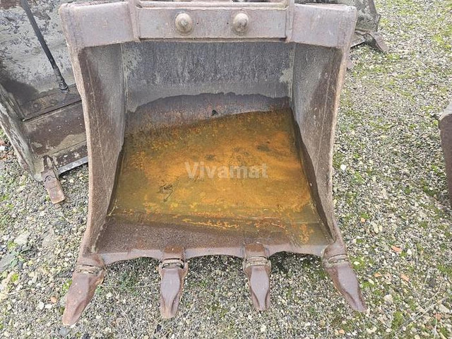 Mecalac 12MXT - Bucket: picture 1 Mecalac 12MXT - Bucket: picture 1