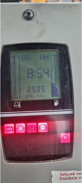 New Holland F 106.6 - Grader: picture 2 New Holland F 106.6 - Grader: picture 2