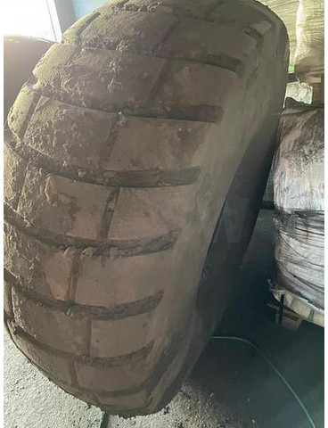 PNEU RECHAPPE  - Tire: picture 3 PNEU RECHAPPE  - Tire: picture 3