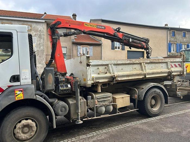 Renault 370BXT - Skip loader truck: picture 3 Renault 370BXT - Skip loader truck: picture 3