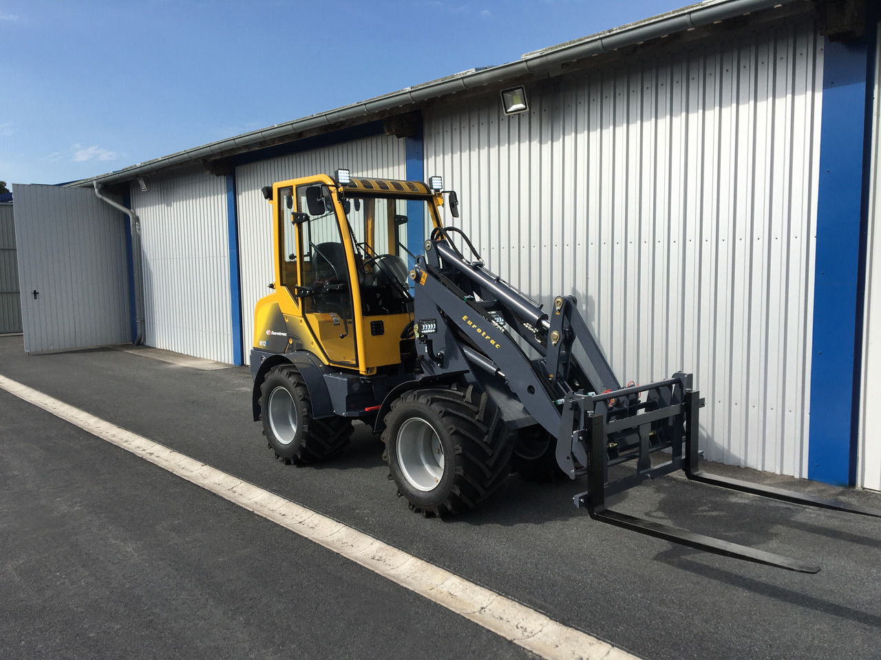 Lease a EUROTRAC W12 CMF EUROTRAC W12 CMF: picture 8