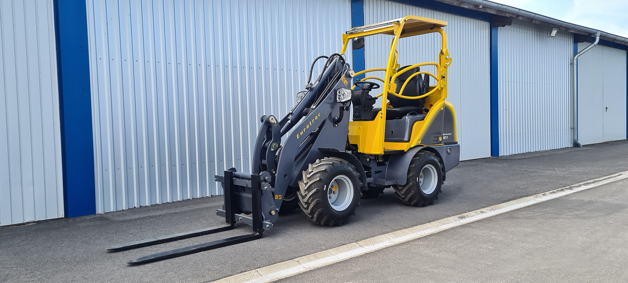 Eurotrac W11 Radlader Hoflader - Compact loader: picture 1 Eurotrac W11 Radlader Hoflader - Compact loader: picture 1