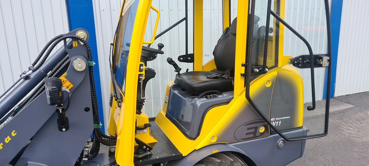 Eurotrac W11 Radlader Hoflader - Compact loader: picture 4 Eurotrac W11 Radlader Hoflader - Compact loader: picture 4