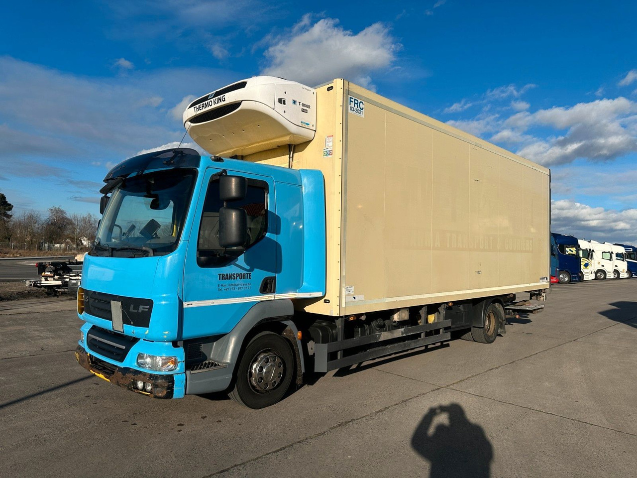 DAF LF 45.250 * THERMO-KING * AUTOMATIK * SCHMITZ * - Refrigerator truck: picture 3 DAF LF 45.250 * THERMO-KING * AUTOMATIK * SCHMITZ * - Refrigerator truck: picture 3