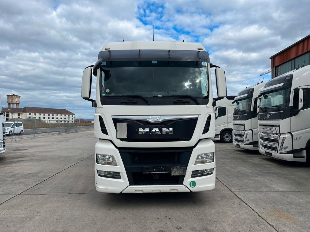 MAN TGX 18.360 * LBW 3t BÄR * STANDKLIMA * NAVI * - Box truck: picture 2 MAN TGX 18.360 * LBW 3t BÄR * STANDKLIMA * NAVI * - Box truck: picture 2