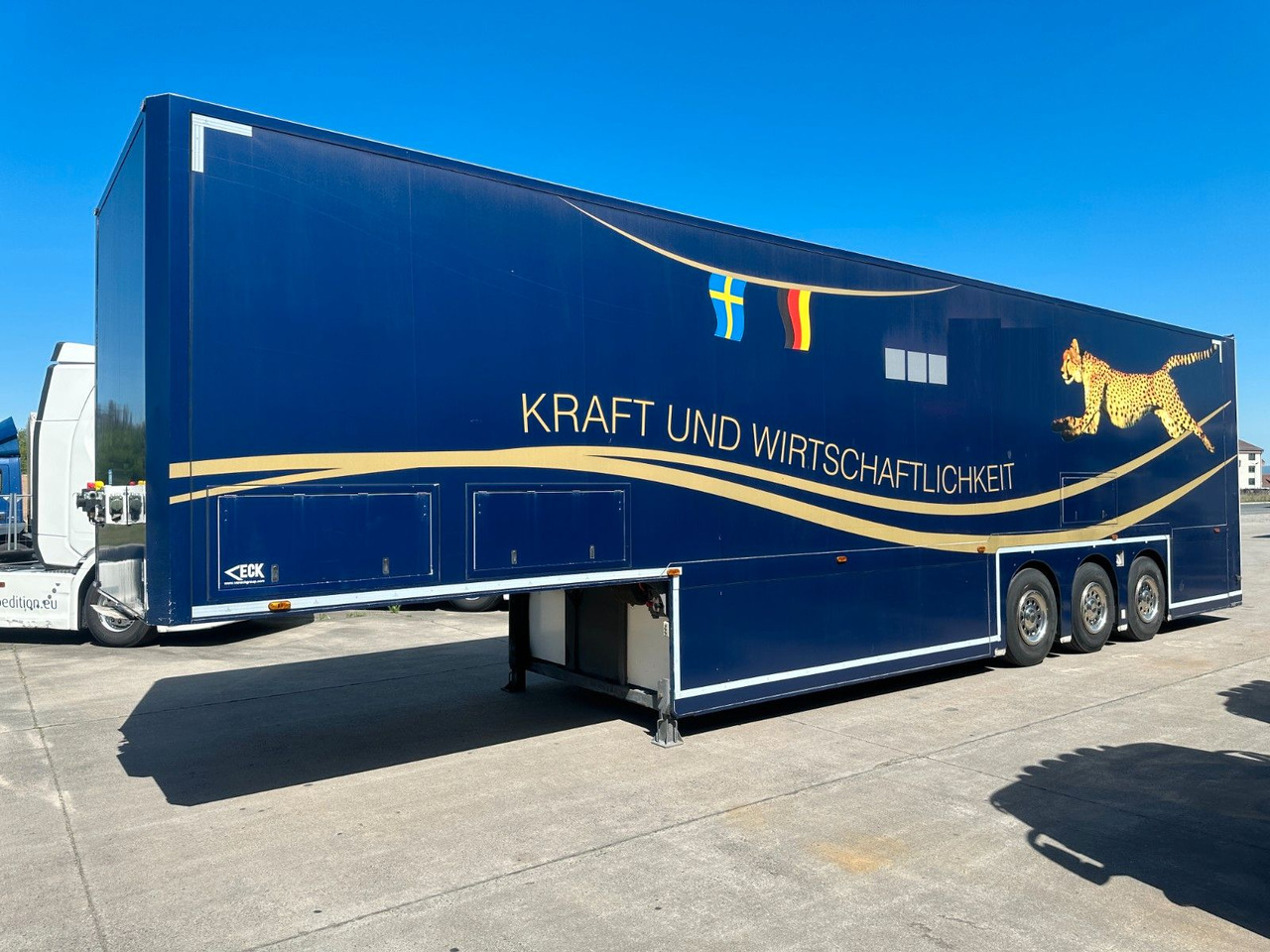Van Eck PT-3ZI * MOTORSPORT * RACING * TWINDECK * LIFT * - Semi-trailer: picture 2 Van Eck PT-3ZI * MOTORSPORT * RACING * TWINDECK * LIFT * - Semi-trailer: picture 2