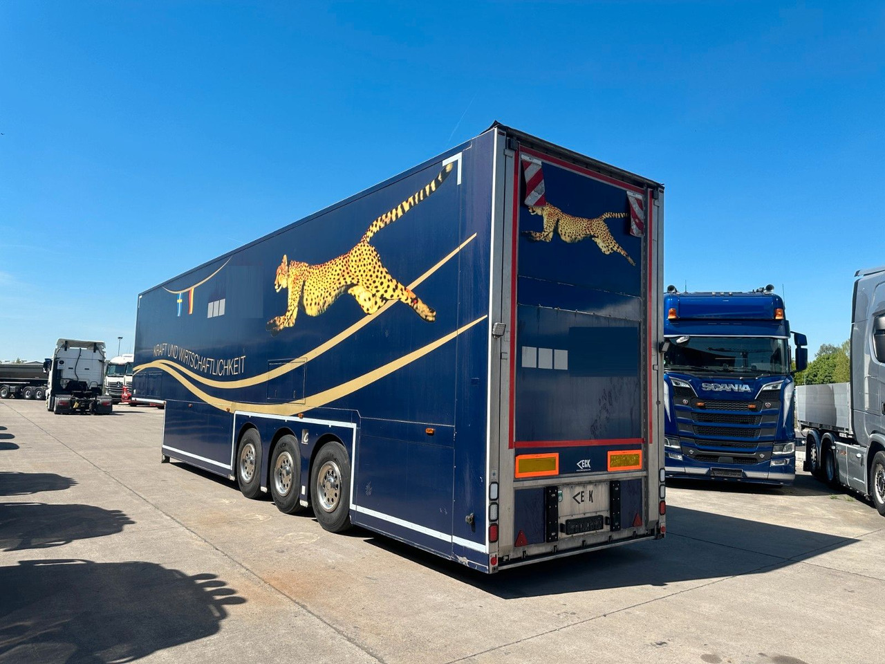 Van Eck PT-3ZI * MOTORSPORT * RACING * TWINDECK * LIFT * - Semi-trailer: picture 4 Van Eck PT-3ZI * MOTORSPORT * RACING * TWINDECK * LIFT * - Semi-trailer: picture 4