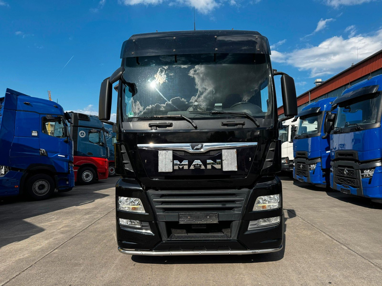 MAN TGX 18.500 * XXL * VOLLVERKLEIDUNG * - Tractor unit: picture 2 MAN TGX 18.500 * XXL * VOLLVERKLEIDUNG * - Tractor unit: picture 2