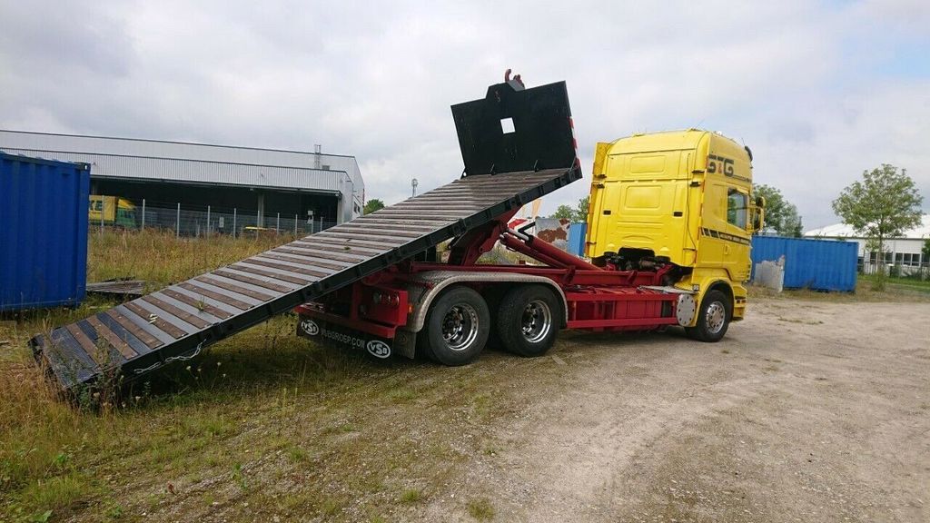 Abroller G&G Plateau / Baumaschinen - Roll-off container: picture 1 Abroller G&G Plateau / Baumaschinen - Roll-off container: picture 1