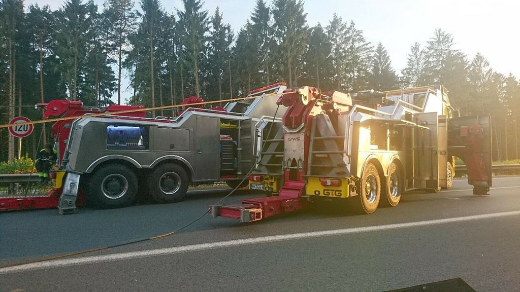 Mercedes-Benz Arocs 8x8 4153 G&G Wrecker Mercedes-Benz Arocs 8x8 4153 G&G Wrecker - Tow truck: picture 1 Mercedes-Benz Arocs 8x8 4153 G&G Wrecker Mercedes-Benz Arocs 8x8 4153 G&G Wrecker - Tow truck: picture 1