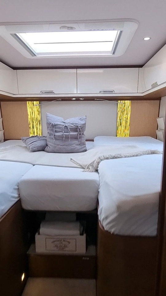 Niesmann + Bischoff Flair 880 BE - Integrated motorhome: picture 5 Niesmann + Bischoff Flair 880 BE - Integrated motorhome: picture 5