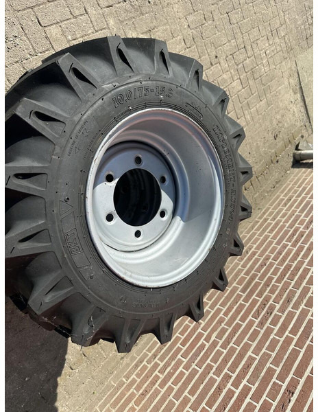 4 Banden 10.0/75/15.3 - Nieuw - Wheels and tires: picture 3 4 Banden 10.0/75/15.3 - Nieuw - Wheels and tires: picture 3