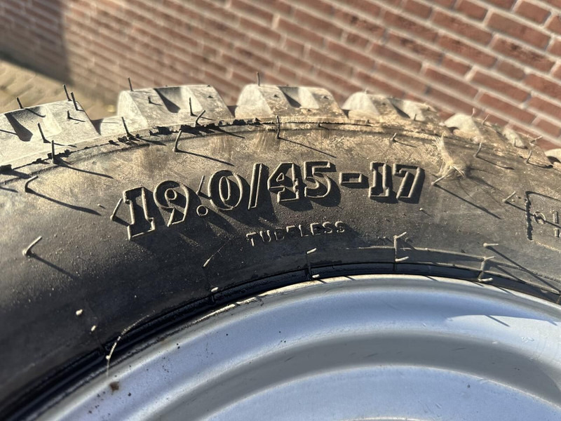 Onbekend - Wheels and tires: picture 4 Onbekend - Wheels and tires: picture 4